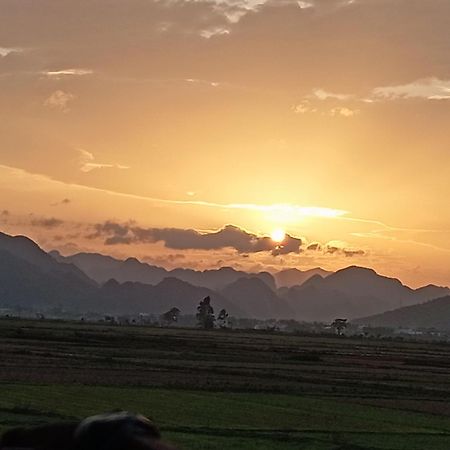 Palafita Bungalow Phong Nha Esterno foto